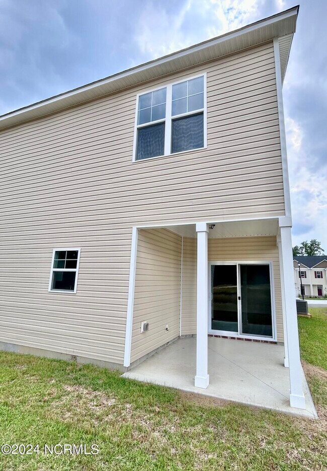 Foto del edificio - 245 Shallowbag Bay Ln
