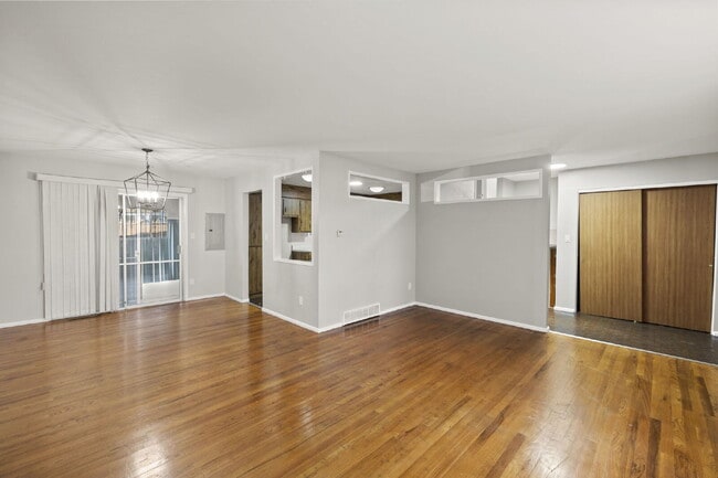 Foto del edificio - 2022 Northglen Dr