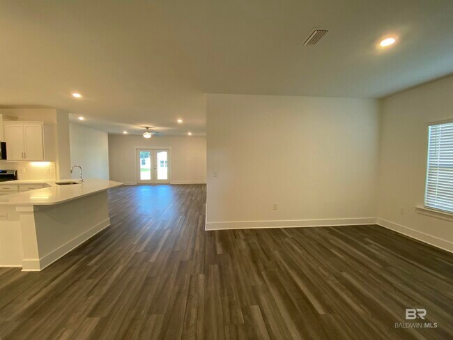 Foto del edificio - 510 Hardwood Ave