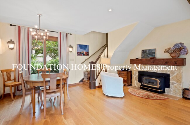 Building Photo - 4 br, 2.5 bath House - 38 Mountain View