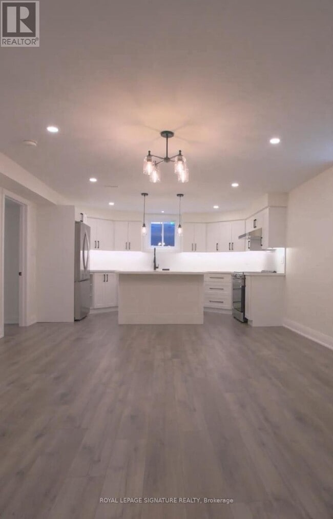 Building Photo - 3334 Mintwood Cir