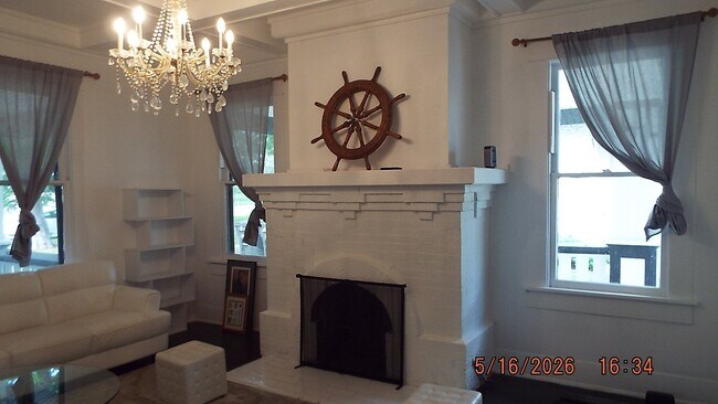 Foto del edificio - 940 W Mulberry Ave