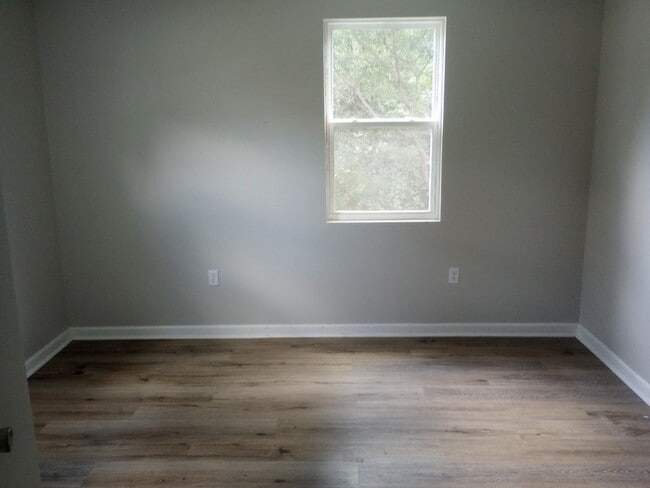 Foto del edificio - 3 Bedroom 2 Bathroom House