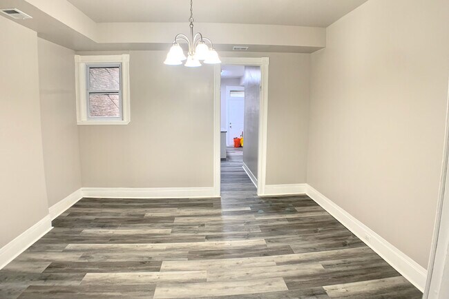 Foto del edificio - 3102 Presbury St