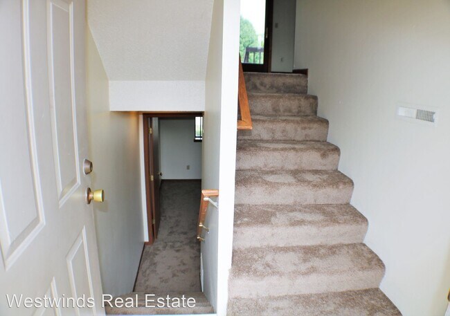 Building Photo - 3 br, 2.5 bath House - 604 Westwinds Drive