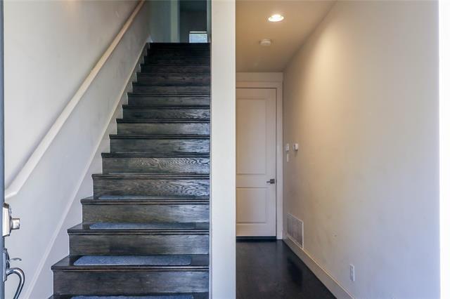 Foto del edificio - 3010 Zenia Dr