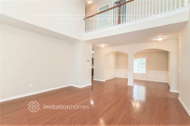 Foto del edificio - 3422 Rustic Trail Ln NE