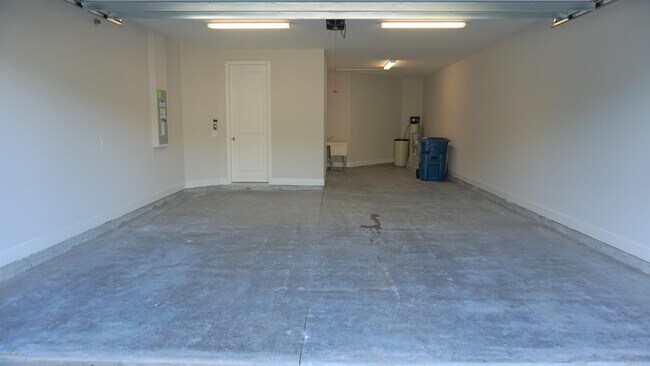 Foto del edificio - 300 Shadow Ridge Trail