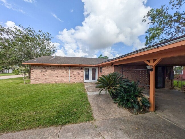 Foto del edificio - 4404 Raven St