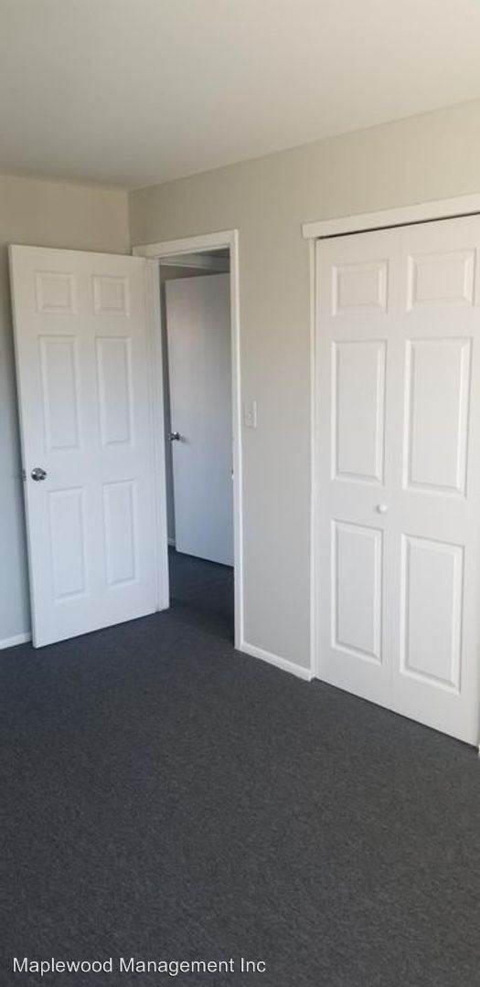 Building Photo - 2 br, 1 bath House - 329A Sawmill Rd