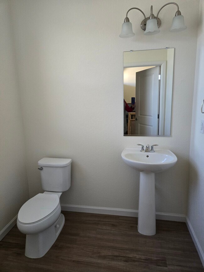 Foto del edificio - 16806 E 118th Dr