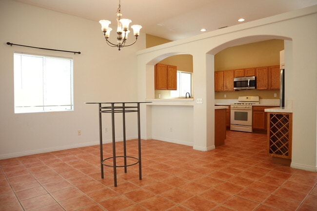 Building Photo - 52885 Avenida Ramirez