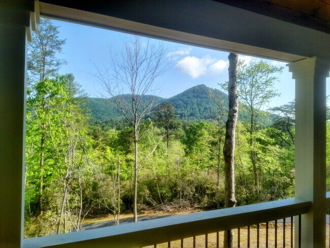 Foto del edificio - 63 Redwood Ln