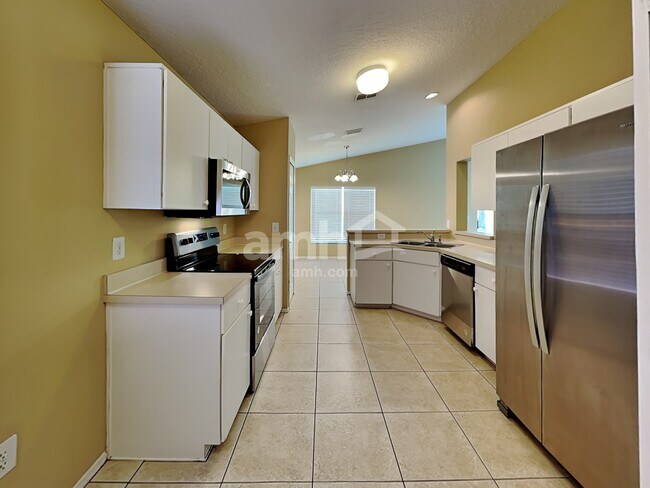 Building Photo - 11118 Pinewood Cove Ln