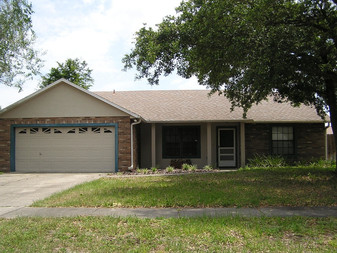 1387 Hensley Dr, Deland, FL 32724 House Rental in Deland, FL