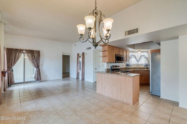 Foto del edificio - Charming & Affordable 2 Bedroom 2 Bath Tow...