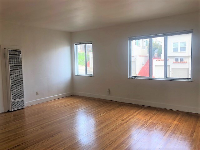 Foto del edificio - 539 Mandana Blvd