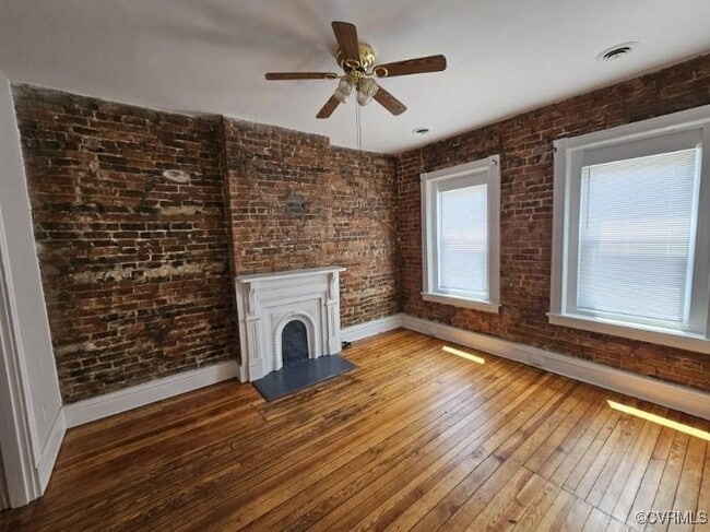 Building Photo - 2618 Q St