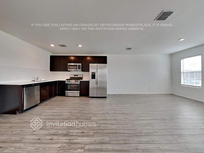 Building Photo - 3223 Crestone Dr