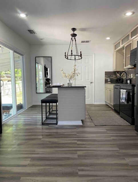 Foto del edificio - 7309 N Huntley Ave