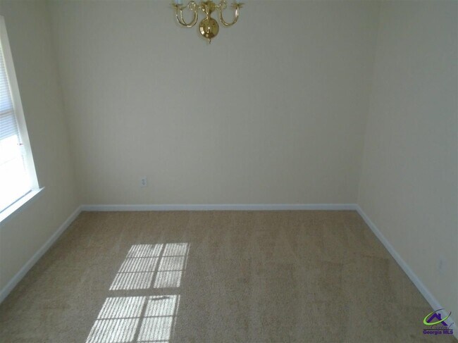 Foto del edificio - 120 Chadwyck Cir
