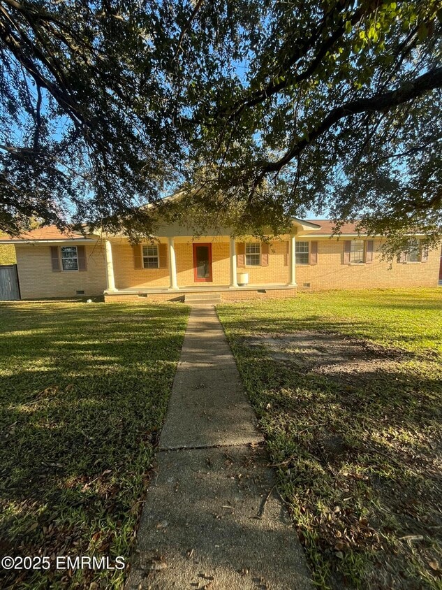 Primary Photo - 607 Sookalena St