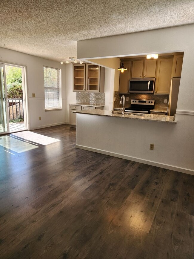 Photo - Fresh paint! Amazing first floor unit in A... Apartment