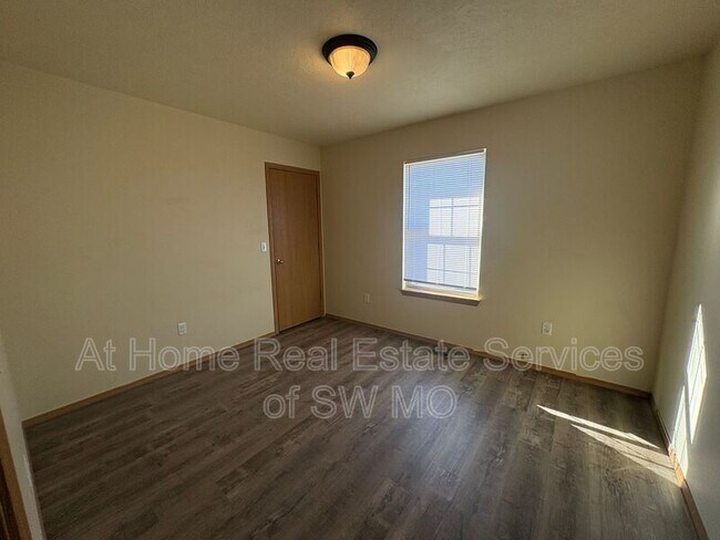 Building Photo - 5691 N Purple Ln