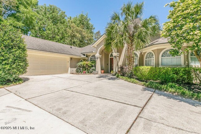 Building Photo - 3721 Creek Hollow Ln
