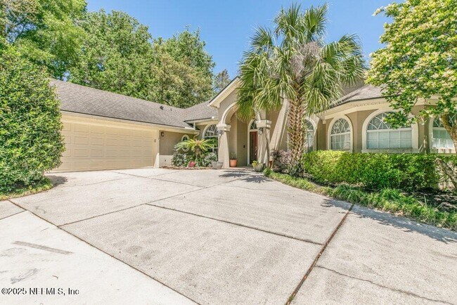 Foto del edificio - 3721 Creek Hollow Ln