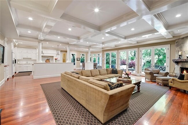 Building Photo - 4322 Woodleigh Ln