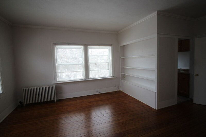 Primary Photo - 2494 Saint Johns Ave