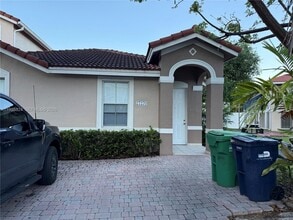 Building Photo - 27270 SW 138th Ct