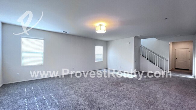 Building Photo - 4 Bedroom, 3 Bathroom + Loft Victorville H...