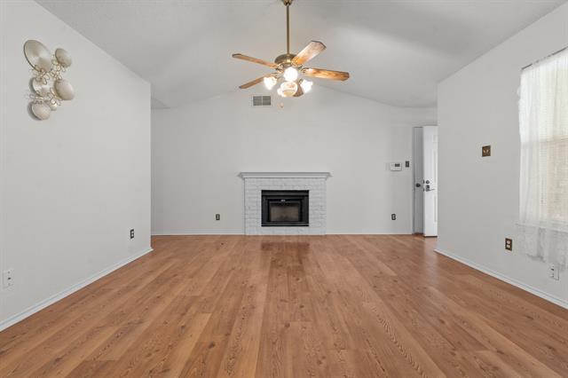 Building Photo - 10013 N Suttonwood Dr