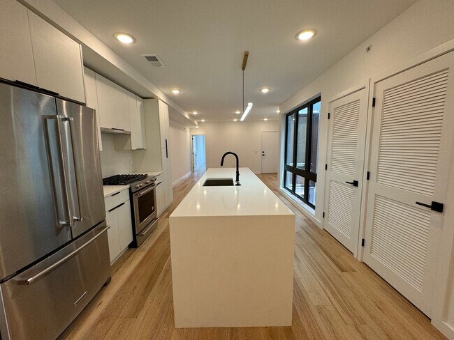 Foto del edificio - 1623 Christian St