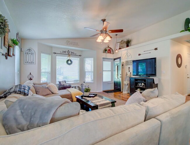 Living Room - 1460 Barney Fife Blvd