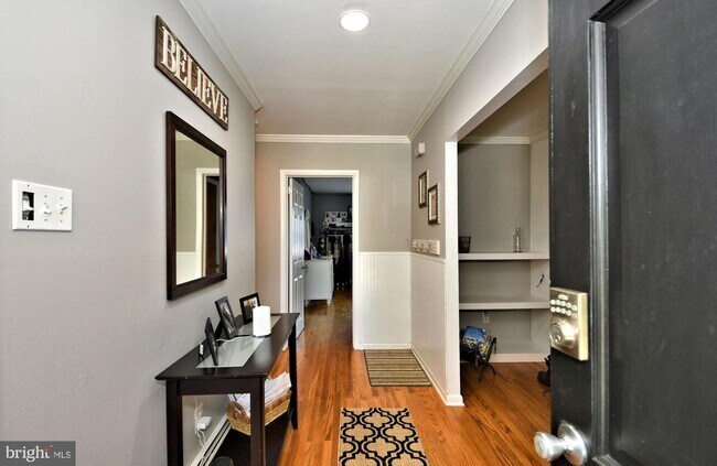 Building Photo - 1673 Kenmare Dr