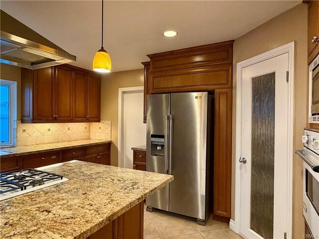 Foto del edificio - 4848 Ironwood Ave