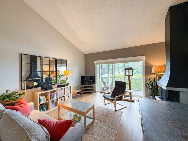 Foto del edificio - 630 5th Ave S
