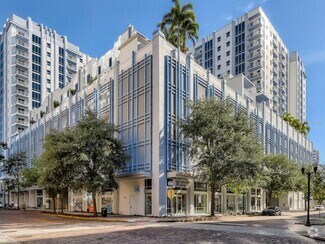 Building Photo - 415 E Pine St