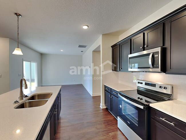 Foto del edificio - 10717 Coleman Rd