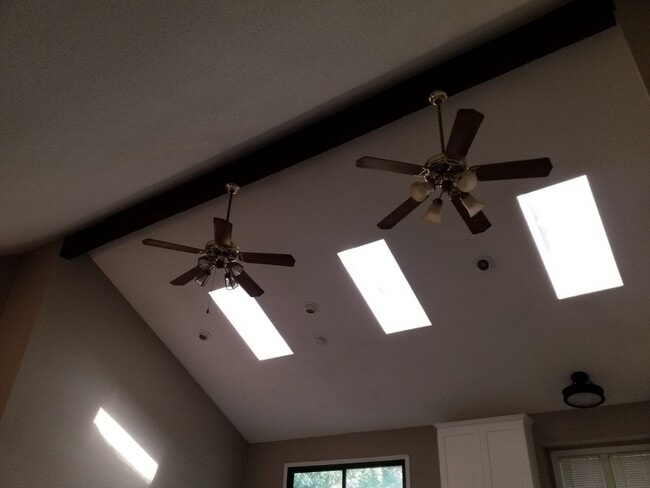 Foto del edificio - Coming Soon – Beautifully Renovated 4-Bedroom Home in Blue Springs!