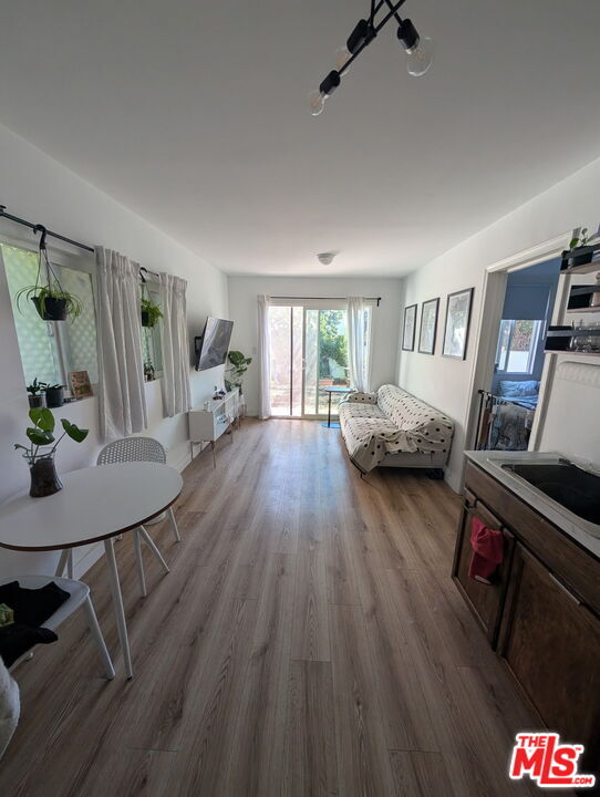 Building Photo - 2330 Ashland Ave