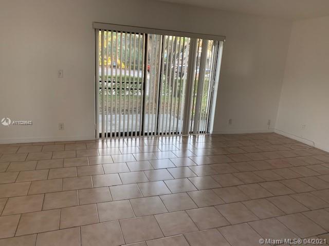 Building Photo - 2300 Coral Springs Dr