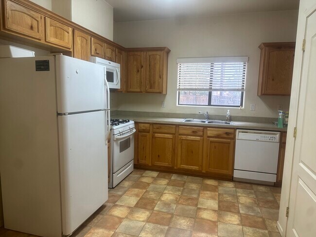 Foto del edificio - 720 N 6th Dr