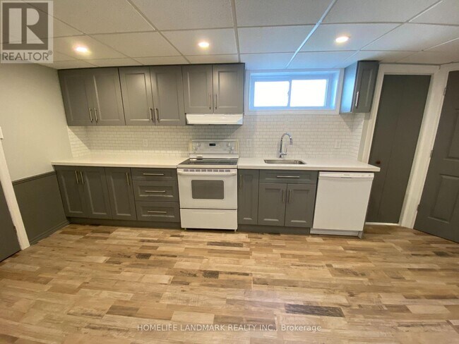 Building Photo - 11 Pindar Crescent
