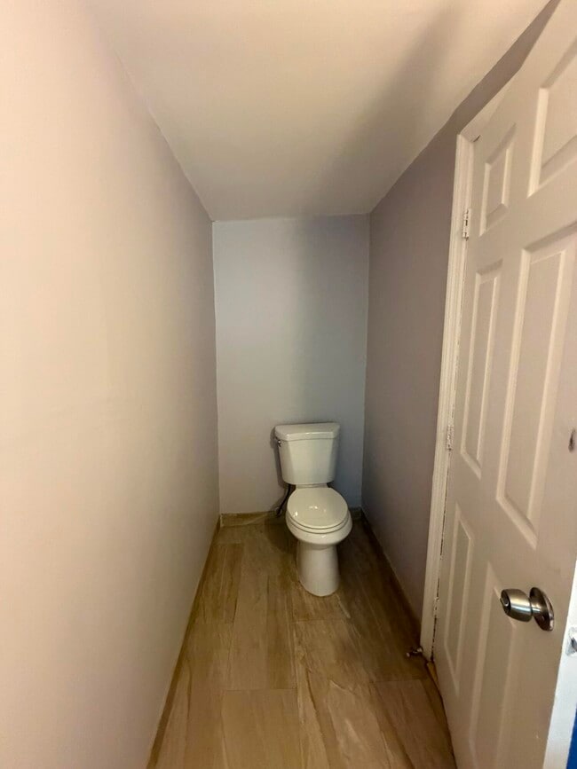 Building Photo - 420 Lilac Ct