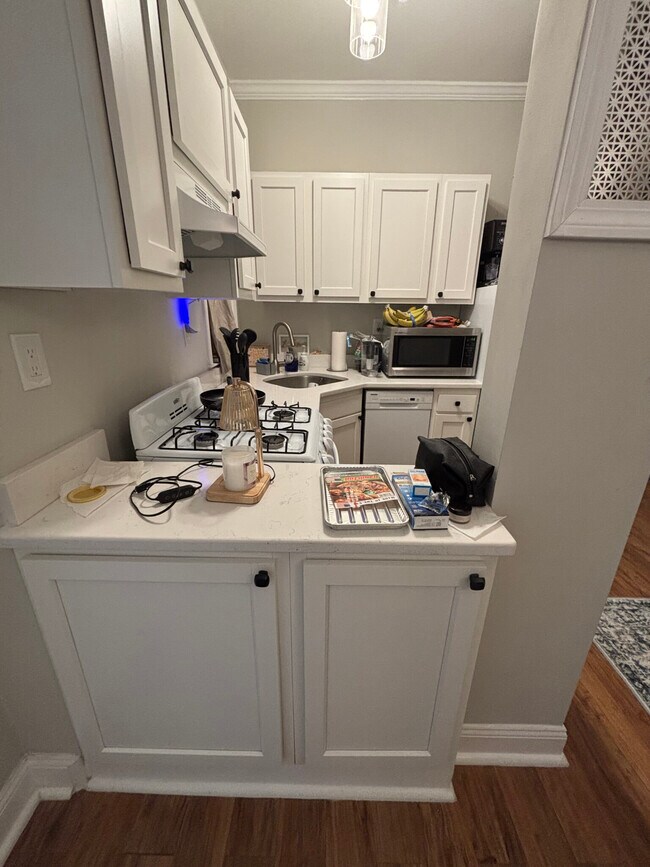 Building Photo - 1197 Commonwealth Ave