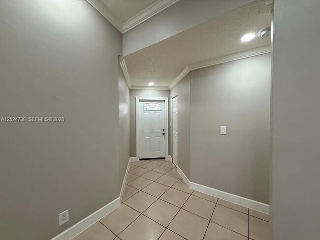 Foto del edificio - 6449 NW 171st St